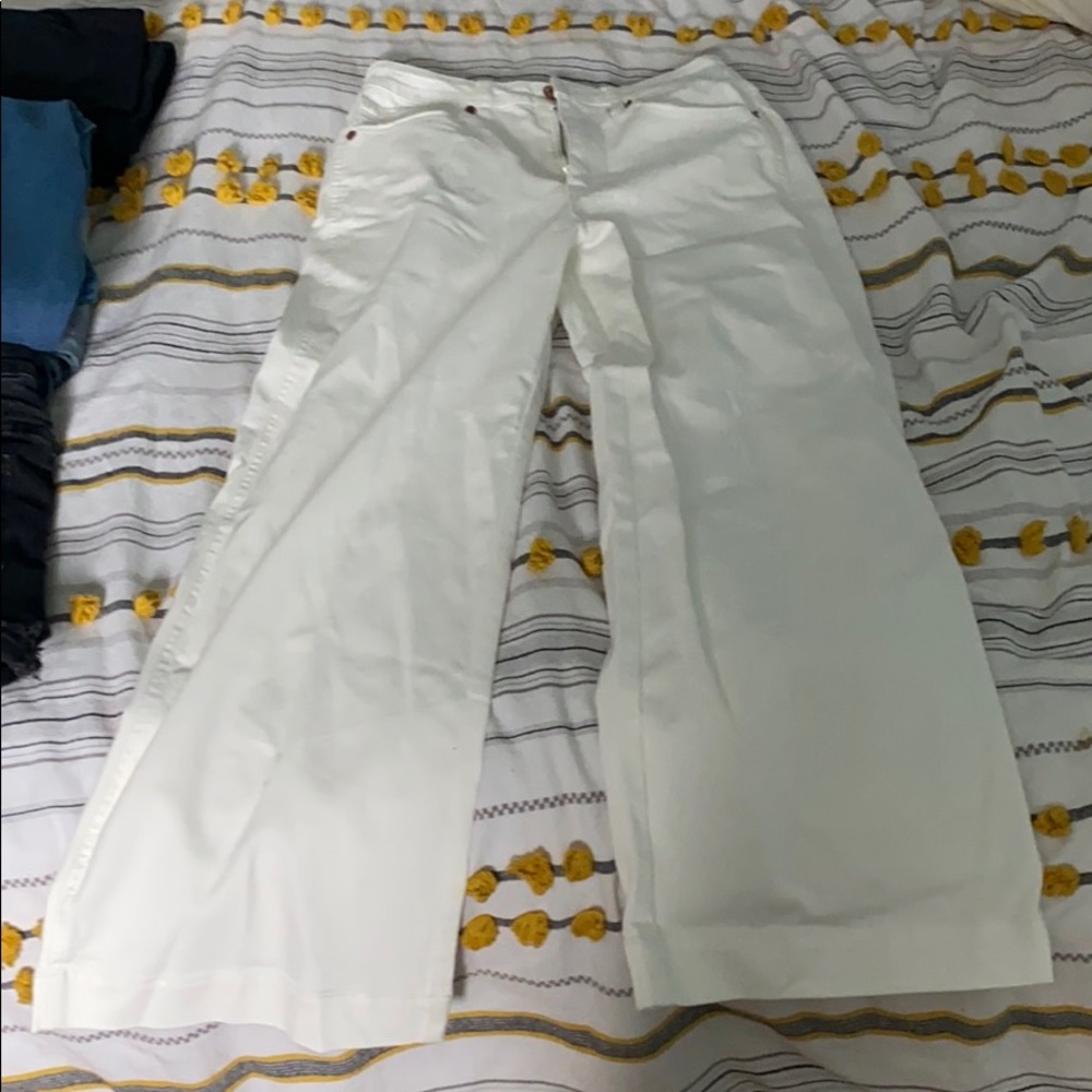White cute flare pants